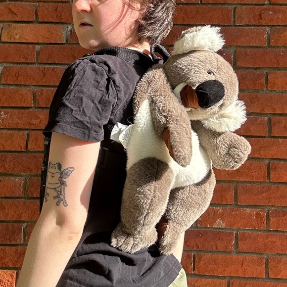 Gorilla Biscuit y2k Koala plush backpack - Picture 8 of 14